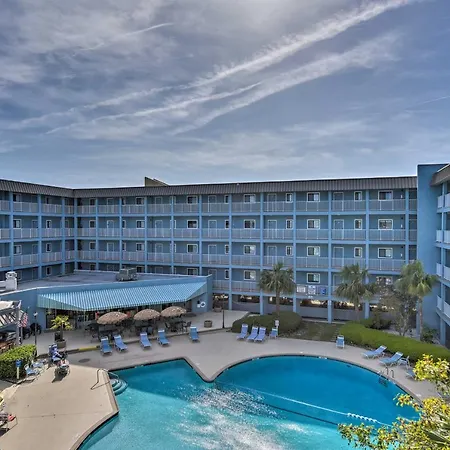 Newly Renovated Hilton Head Retreat, Walk To Beach